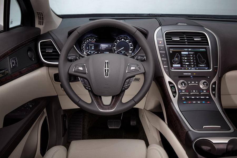  Lincoln MKX 2015 года  (фото 16 из 26)